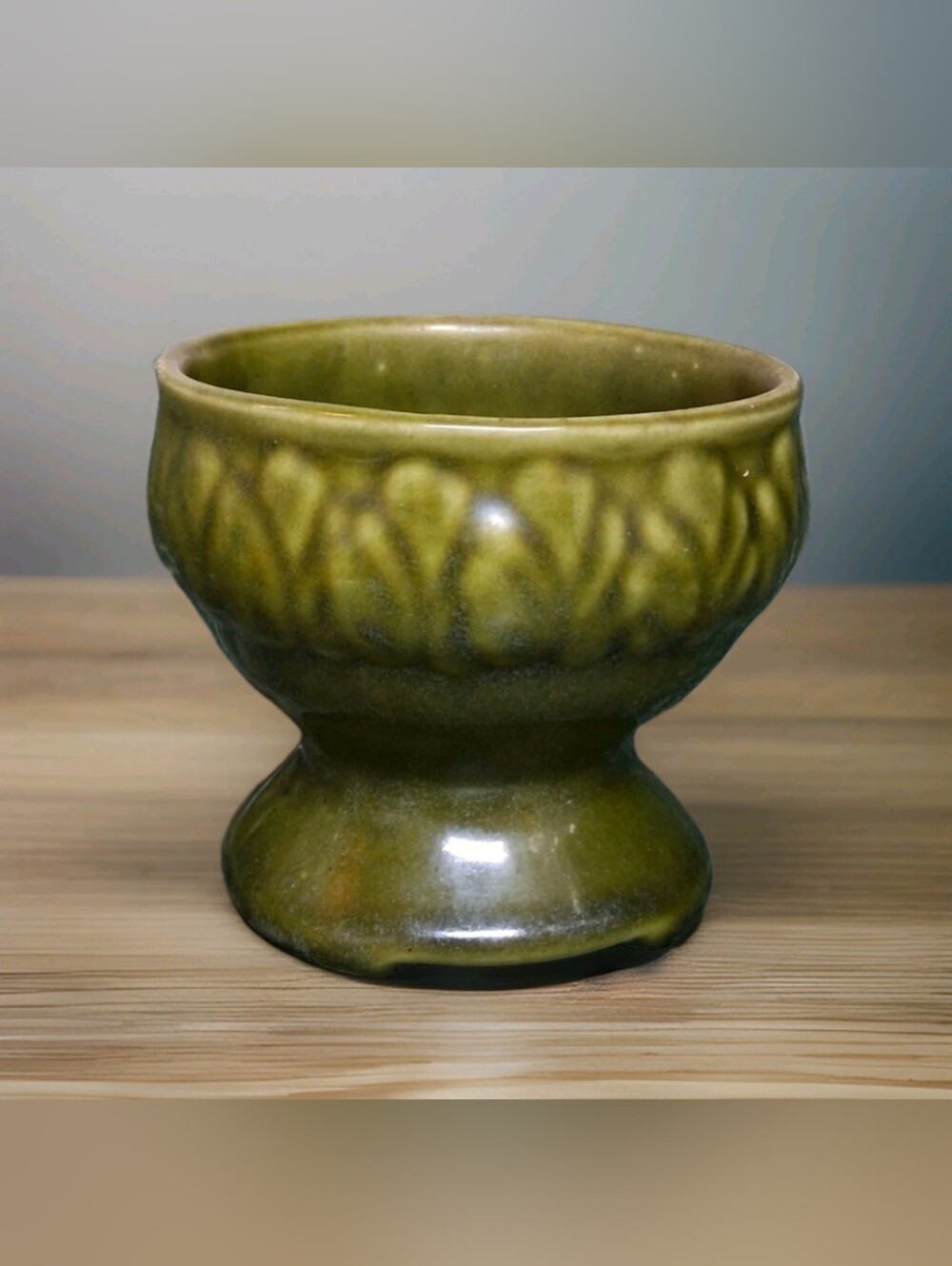 Vintage McCoy USA Art Pottery Small Pedestal Planter Leaf Design Olive Green